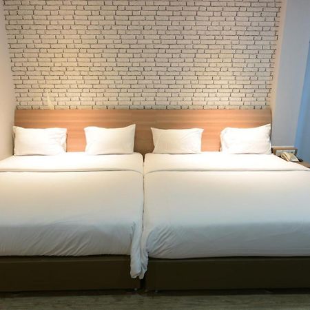 Kama Hotel Medan Eksteriør billede