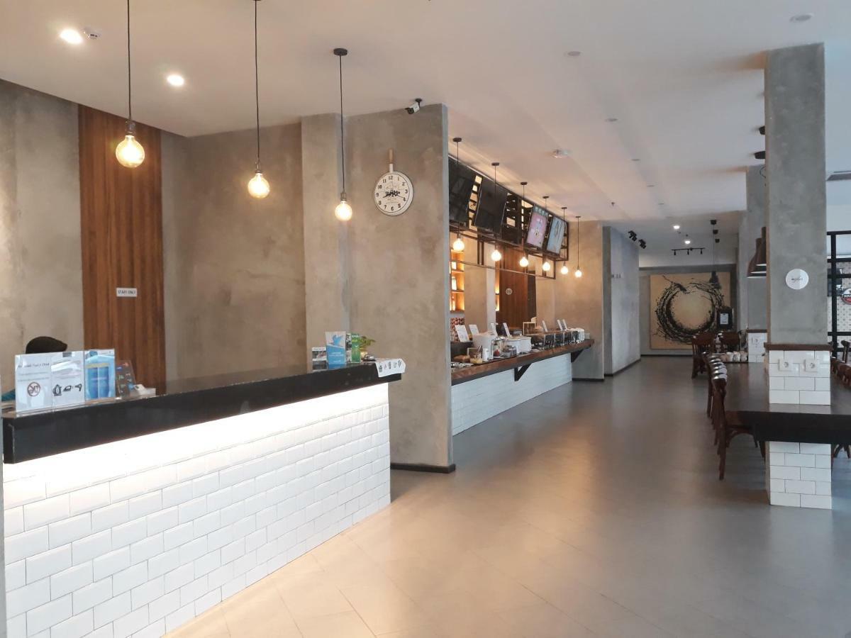Kama Hotel Medan Eksteriør billede